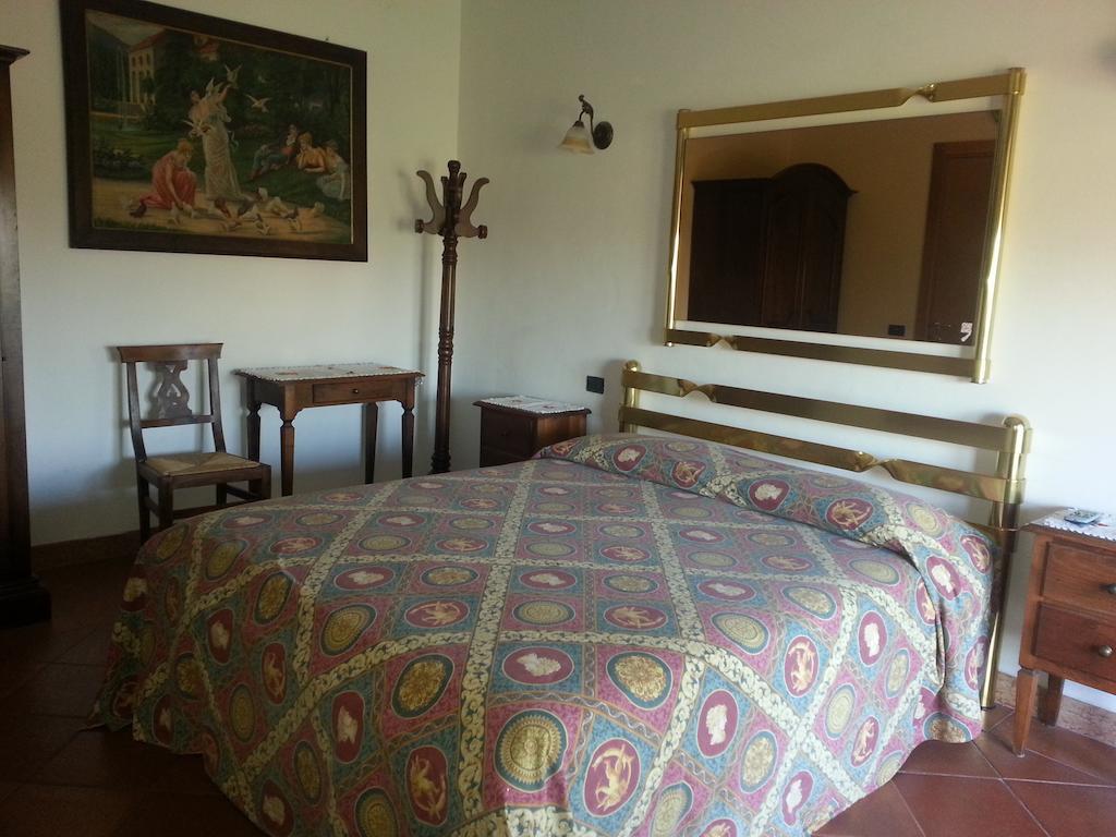 Agriturismo Corte Trincerone Mantoue Chambre photo